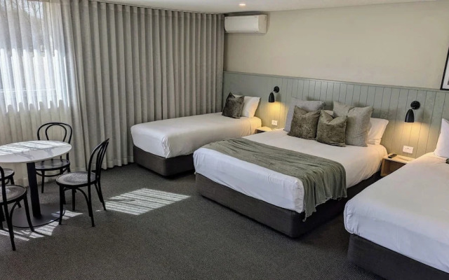 The Clairfield Hotel