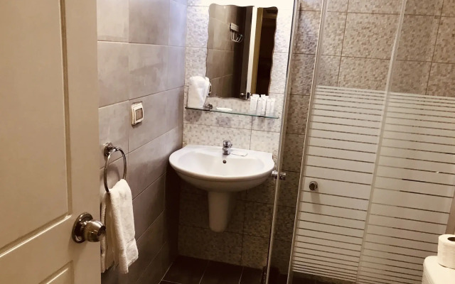 Tala Bay Residence - Families Only