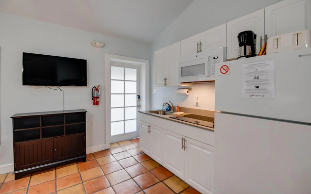 Southernmost Sanctuary Apartment