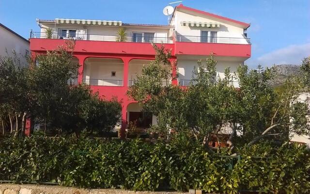 Apartments Mare - 30m from beach
