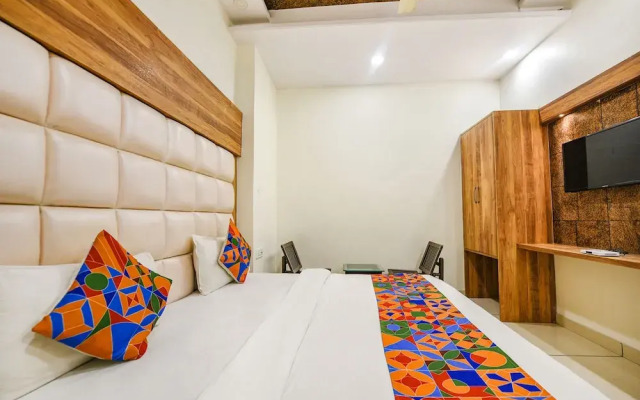 Fabhotel Savera Park