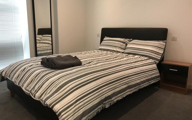Leamington Spa Serviced Apartments - The Space