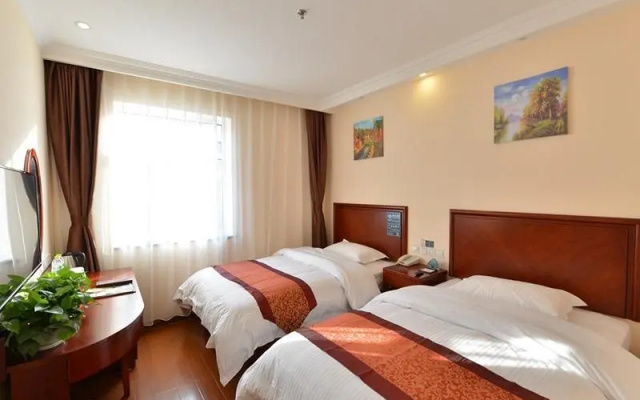 GreenTree Inn Bajiao (E) Street Express Hotel – Guest Rooms – Beijing
