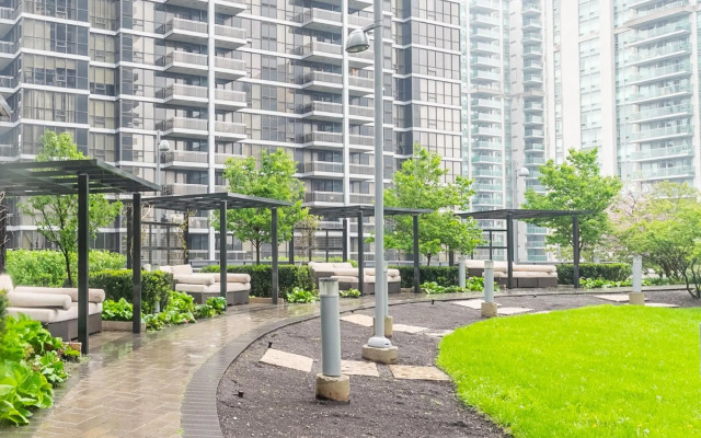 Delsuites North York Hullmark