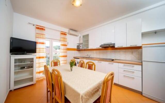 Apartments Rajska Plaza