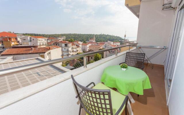 Apartments & Rooms Alagic