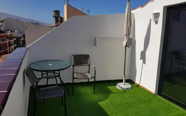 Central PENTHOUSE with TERRACE and free PARKING