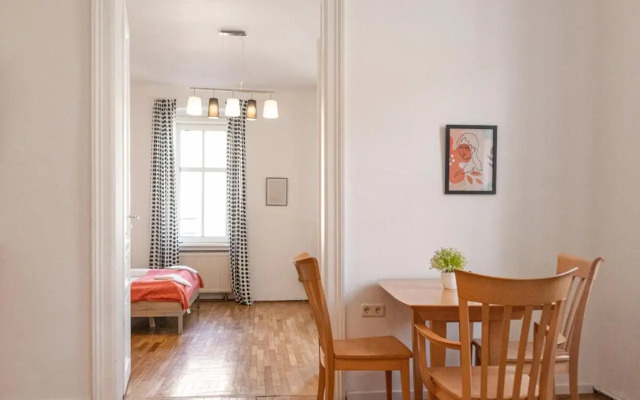 Simple Apartment near Wiener Stadthalle