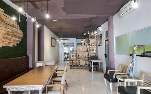 RedDoorz Plus at Sunrise Hotel Sanur