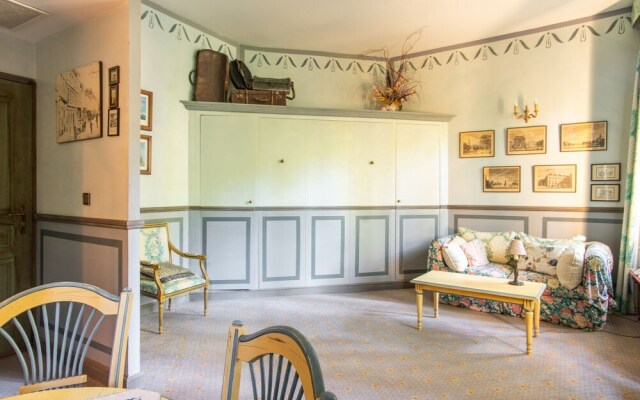 Cozy Apartment in Drome with Pool