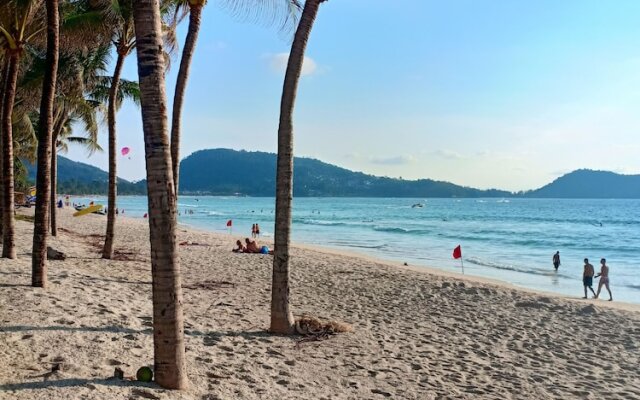 Patong Beach Luxury Condo