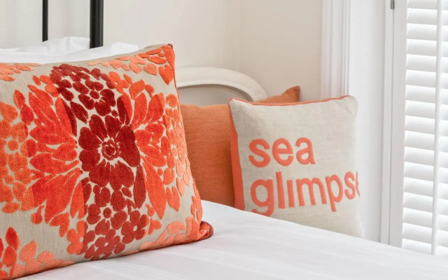 Sea Glimpse