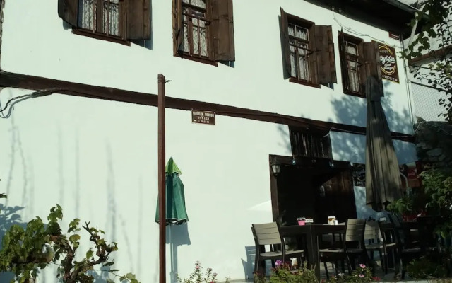 Payidar Konak And Kafe