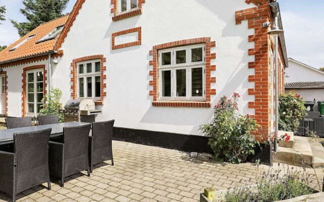 Boutique Holiday Home in Thyholm near Lake