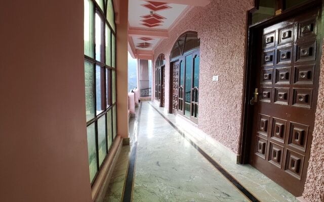 Oyo 30576 Satyam Regency