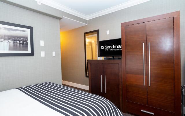 Sandman Hotel Vancouver Airport