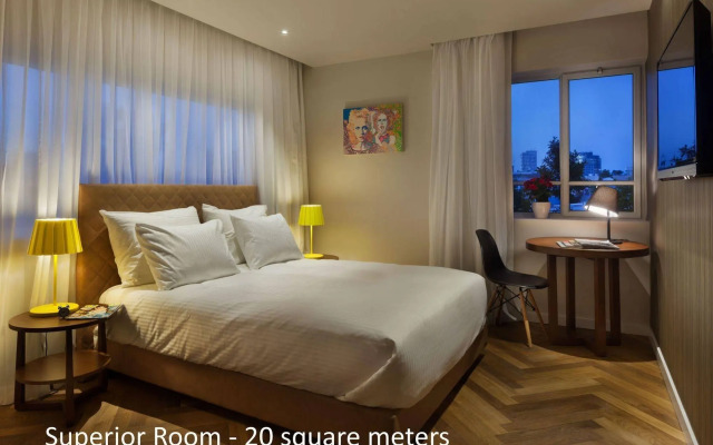 Jacob Shenkin Hotel
