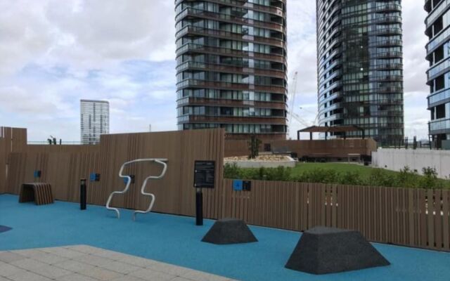 Wyndel Apartments Riverside on Collins