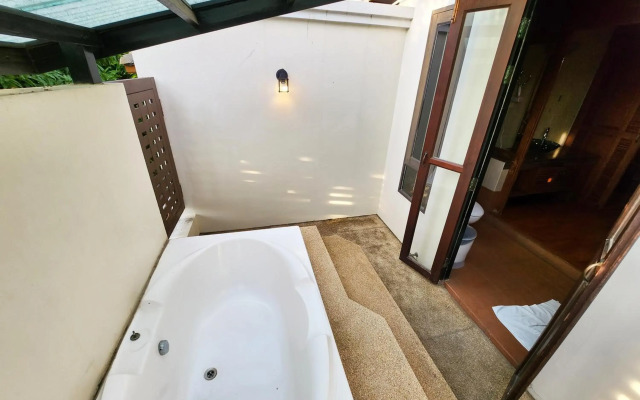 Punnapha Pool Villa  Pattaya