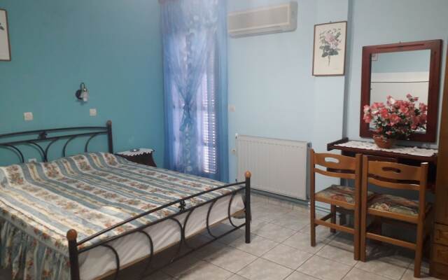 Antonakos Rooms