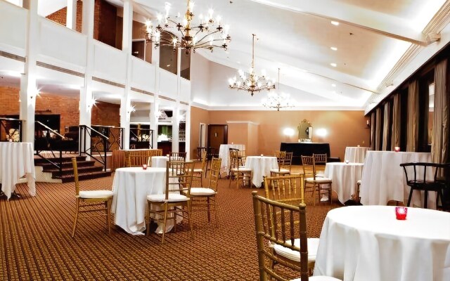 The Lodge at The International