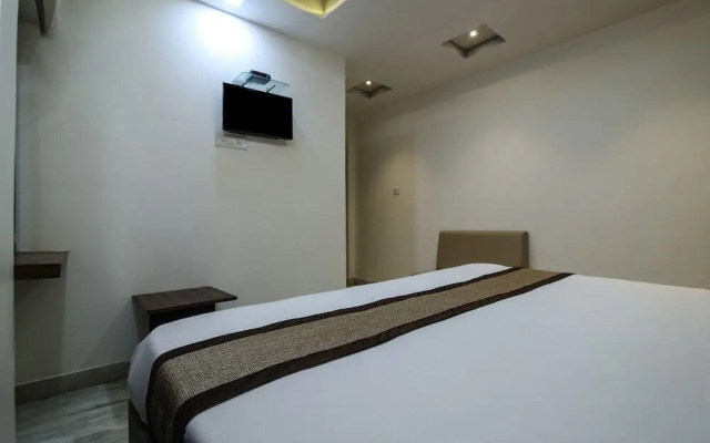 Zaki Hs Near Taj Mahal By OYO Rooms