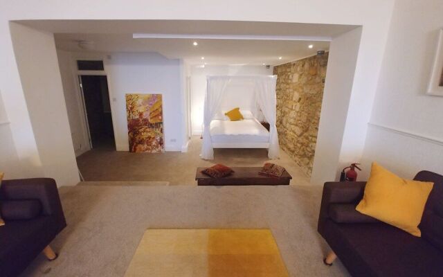 St Leonards Seaside Apartment