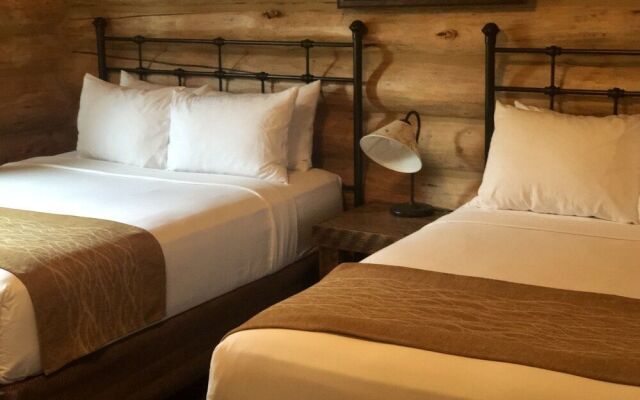 The Roosevelt Hotel - Yellowstone