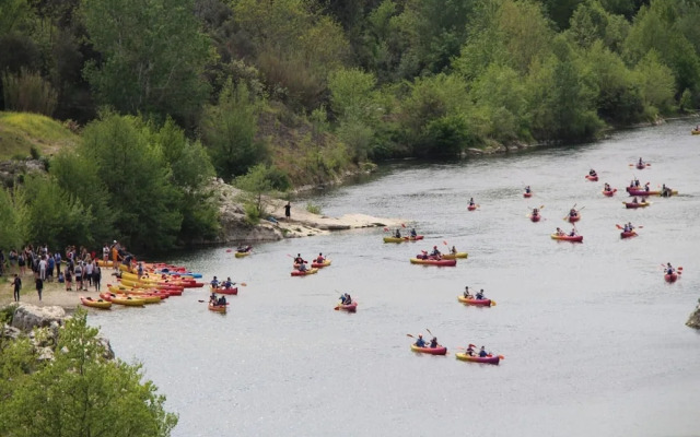 Scenic Villa With View of the Gardon River