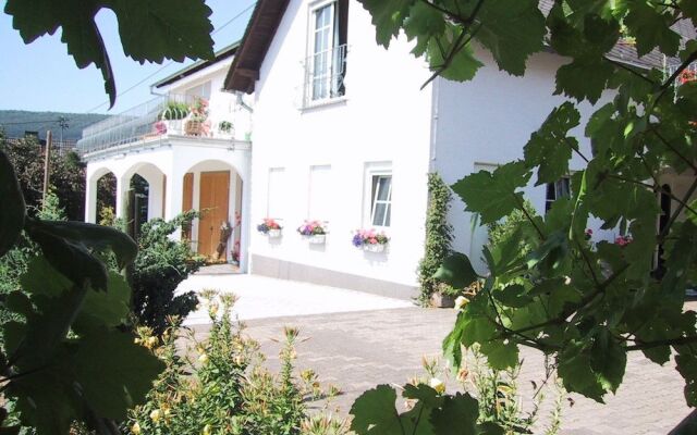 Wein- und Gästehaus Fries