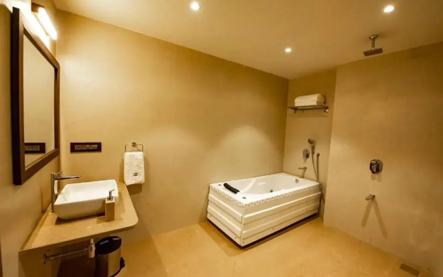 The Royal Palace Hotel 400703