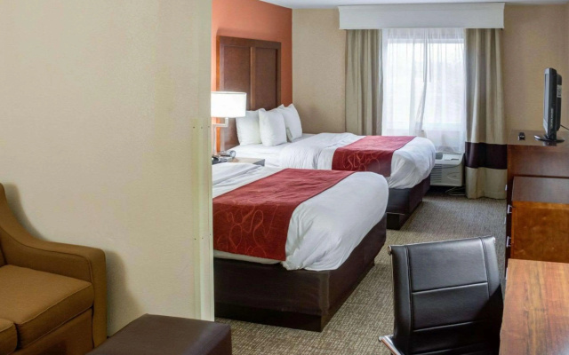 Comfort Suites Omaha Northwest