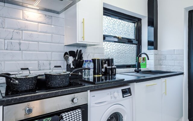 New 2 Bed House Merseyside Sleeps 5