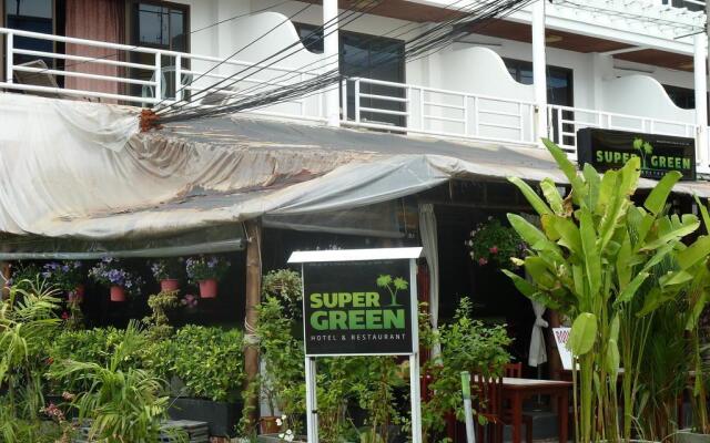 Super Green Hotel