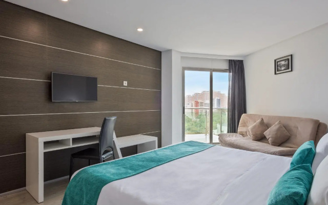 Cullera Holiday Hotel