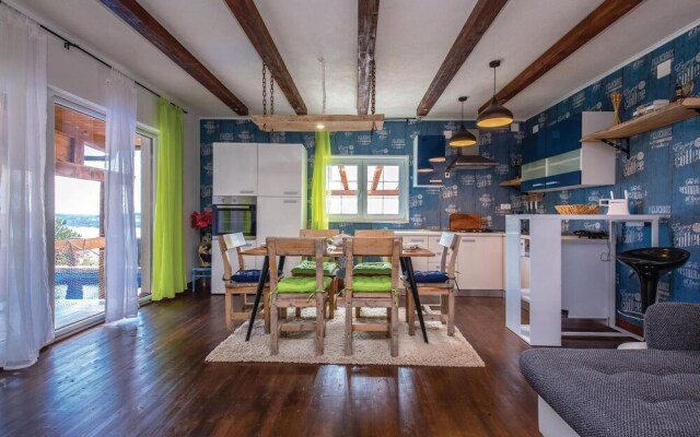 Beautiful Home in Dramalj With Wifi and 2 Bedrooms