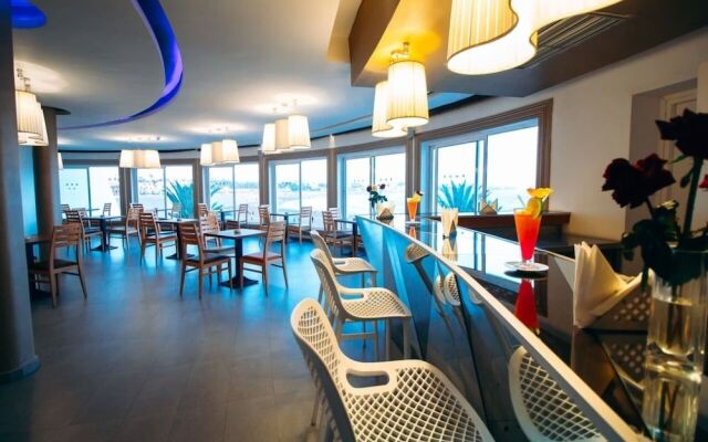 Casa Mia Family Suites