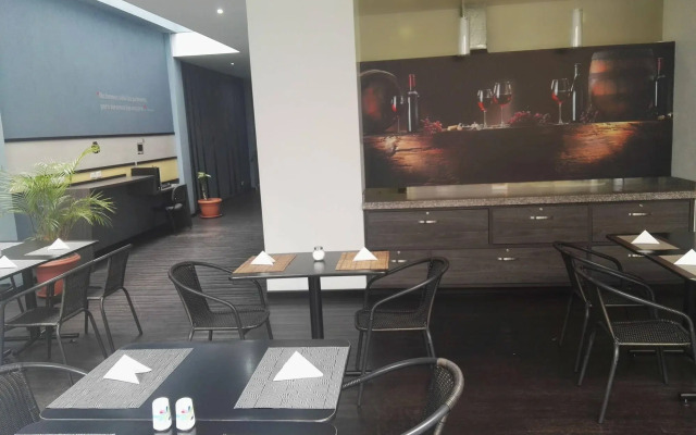 Best Western Calleja Suites