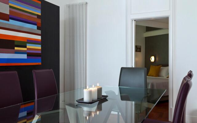 Elegant Apartment at Chiaia by Wonderful Italy