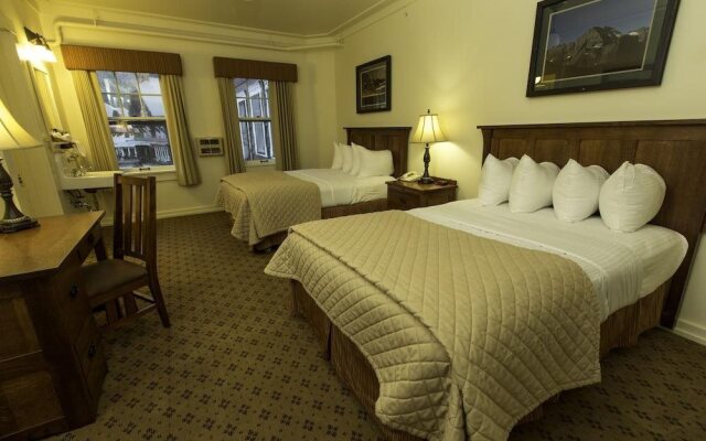 Many Glacier Hotel - Inside the Park