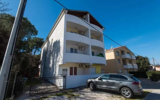 Mario - 5 Minutes to the Beach - A1