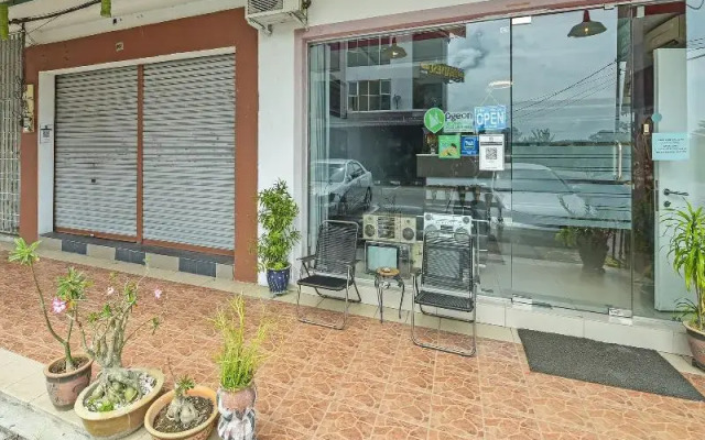 Hotel O M Three Hotel