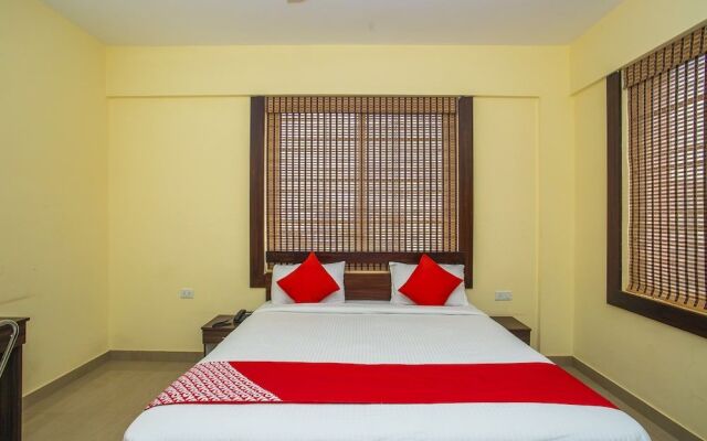 OYO 23627 Grand Residency