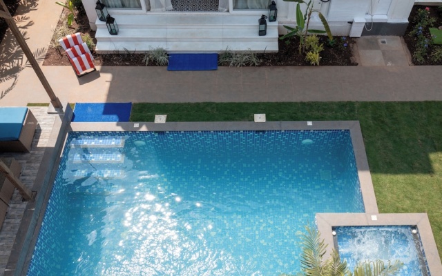 ELIVAAS Fernweh 4 BHK with Pool