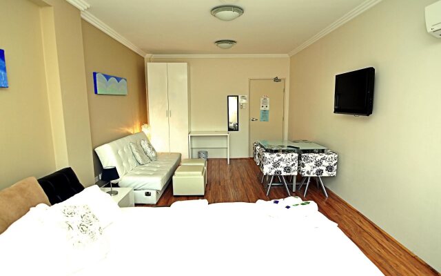 Sydney Riseon Hotel