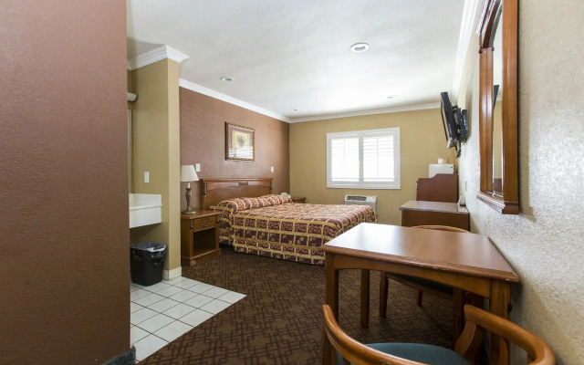 Beverly Inn