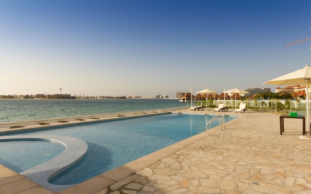 Luton Vacation Homes - Royal Bay