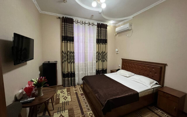 Ziyo Fayz Hotel