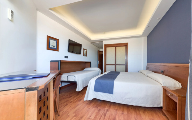 Hotel Puertobahia & Spa