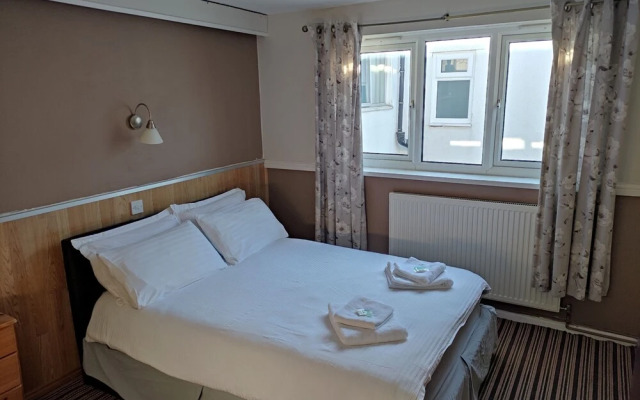 The Brentwood Hotel